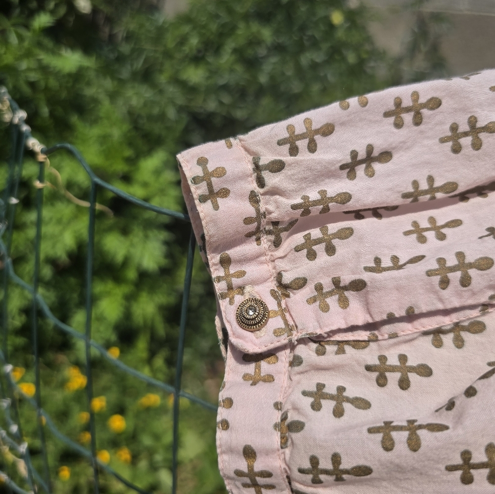 April Cornell Pink and Gold V-Neck Blouse - Picture 3 of 5